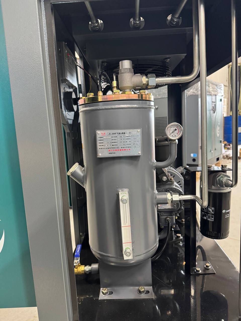 Винтовой компрессор с частотным преобразователем ВК 7,5/8 PM