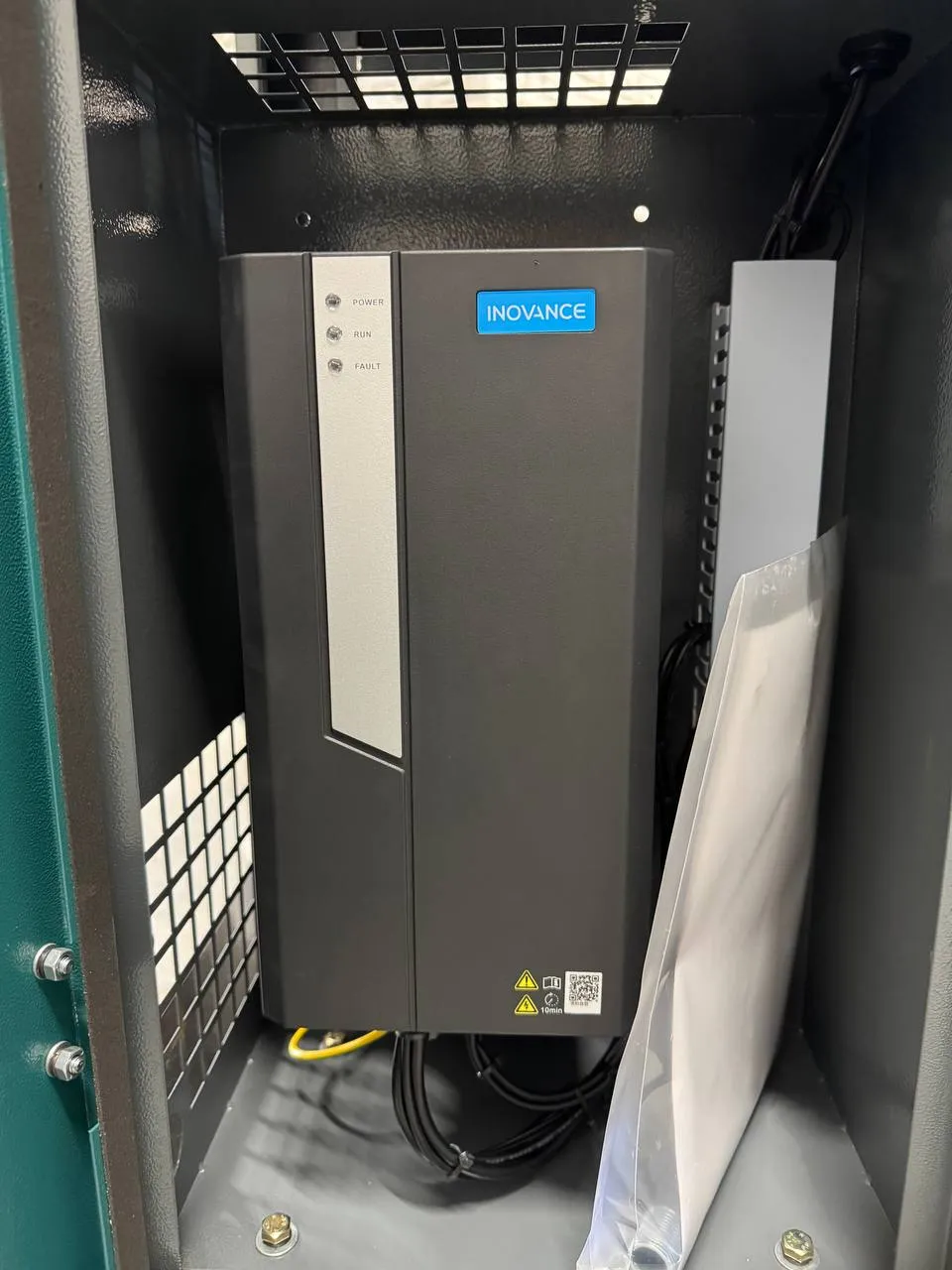 Винтовой компрессор с частотным преобразователем ВК 7,5/8 PM