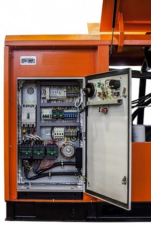 Станция компрессорная электрическая уличная ЗИФ-СВЭ-12,0/1,0 в кожухе